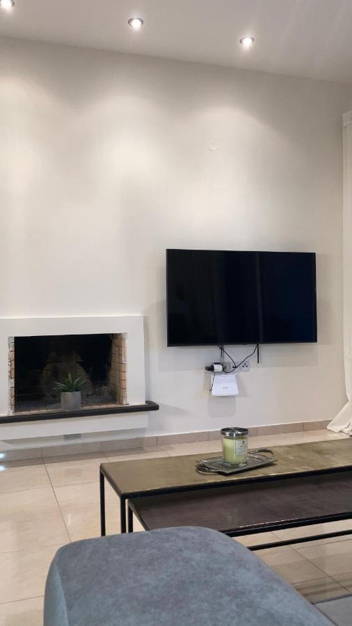 Bright Luxury Apt. 볼로스 외부 사진